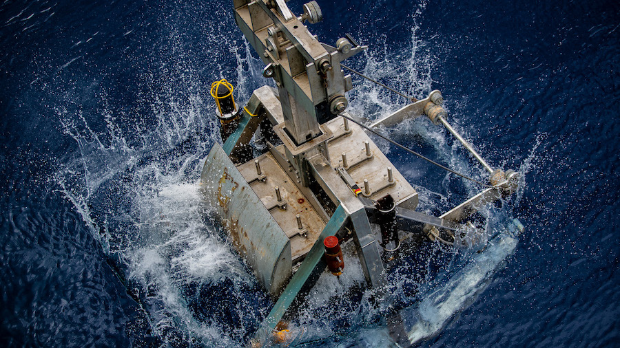 Battery metal rush pits miners against marine biologists