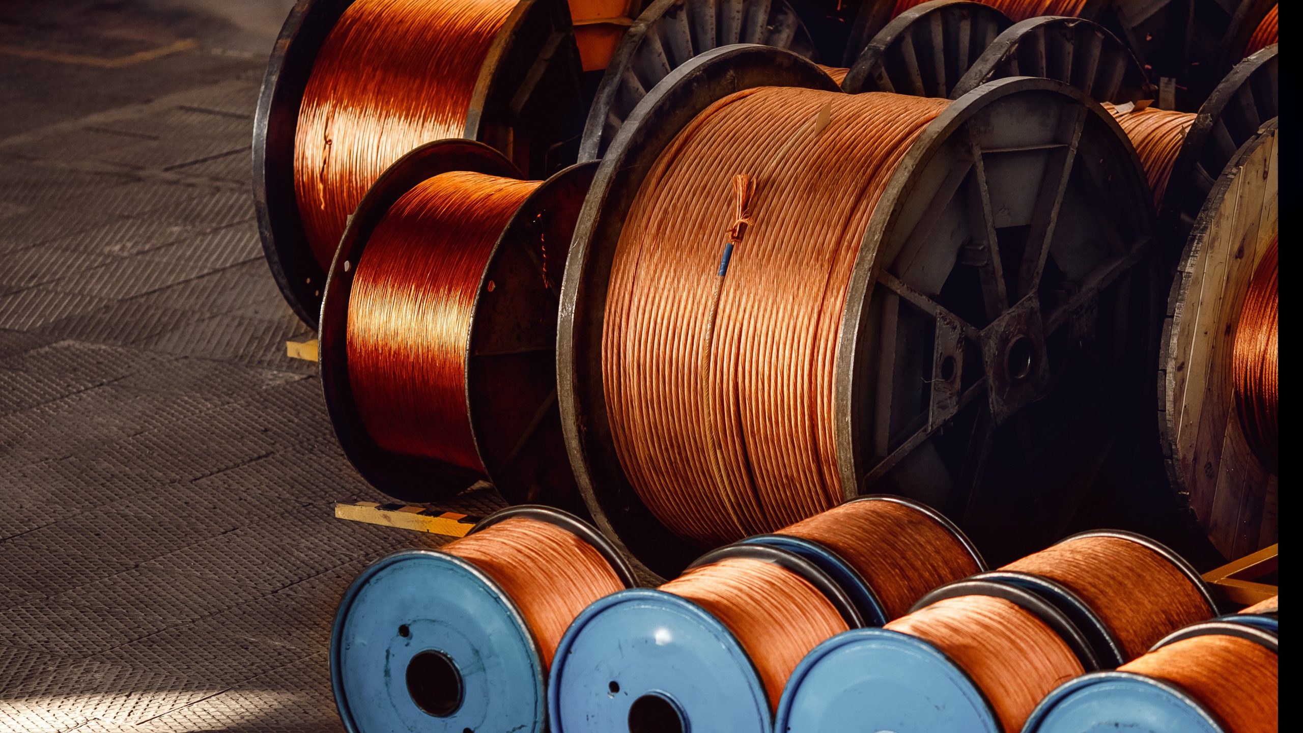 Copper prices at 7-week low on Chinese crackdown fears