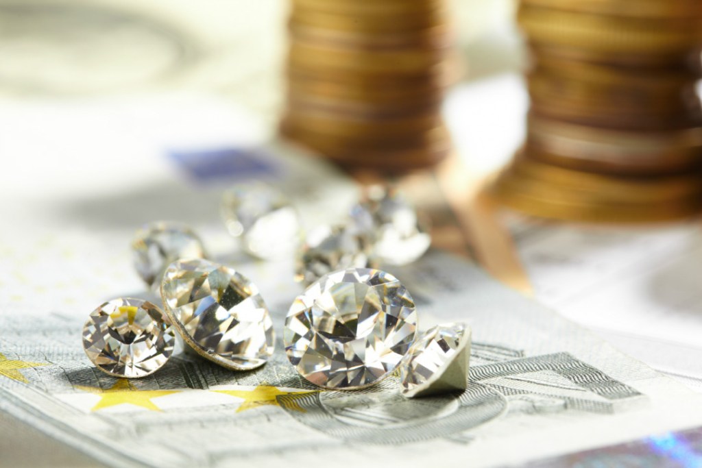 Swiss trader accused of laundering mafia money with diamonds