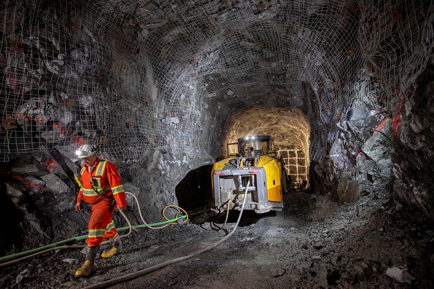 Pure Gold mulls an accelerated 8 Zone development plan