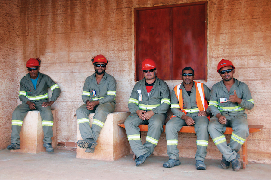 Fresh blockade at Equinox Los Filos hinders mine restart