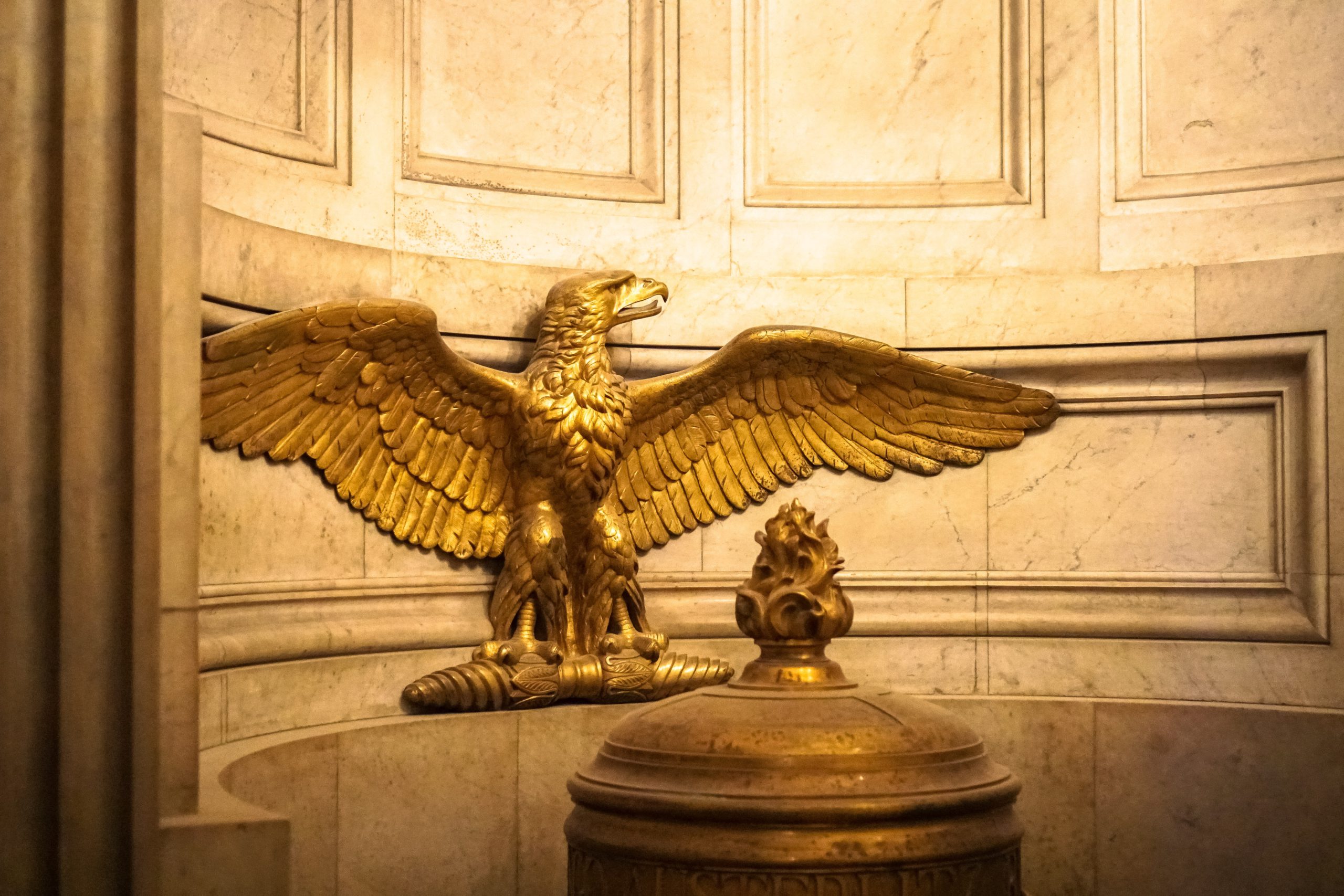 Gold price holds 2-month high ahead of Fed announcement