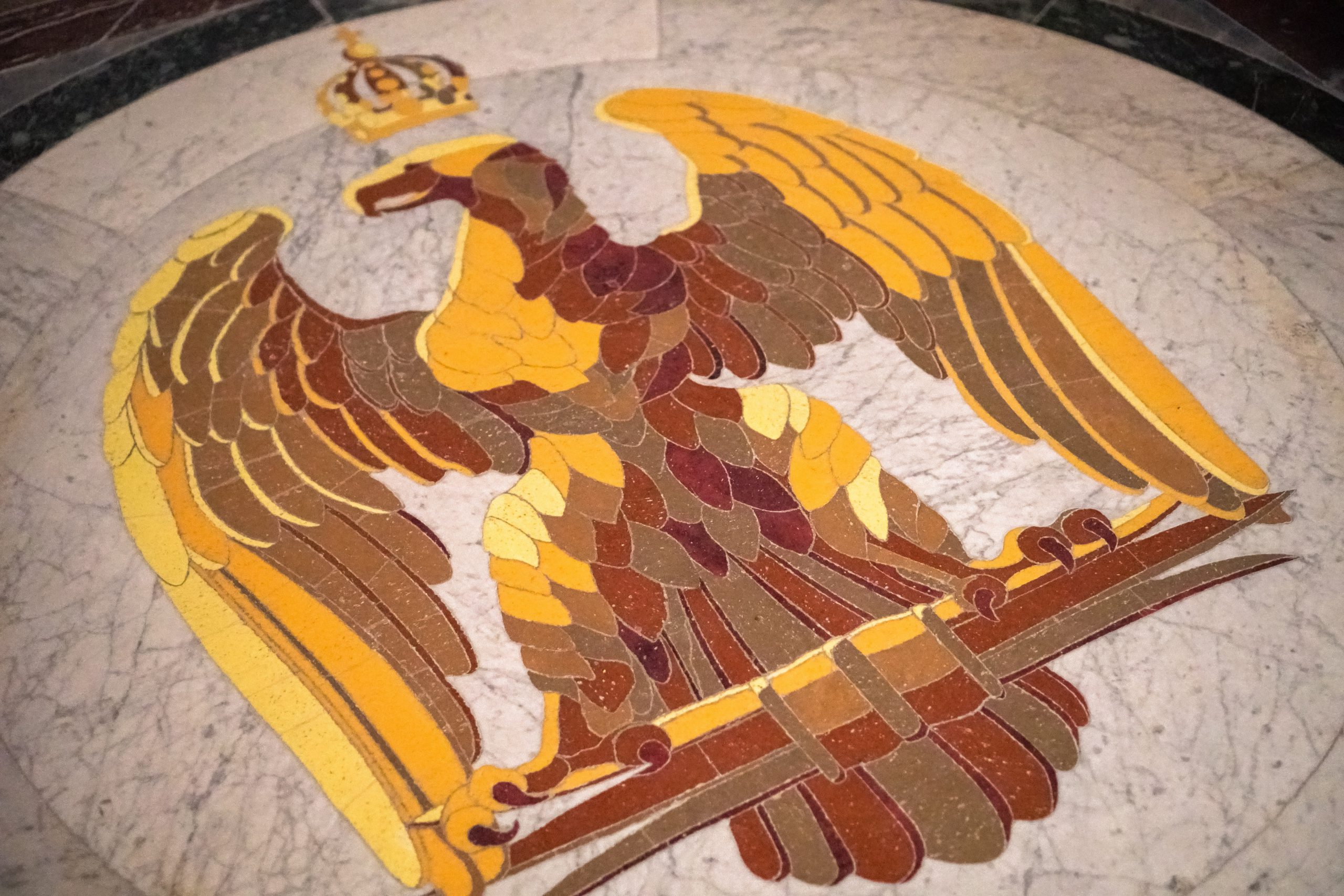 Gold price extends decline ahead of Fed policy meeting