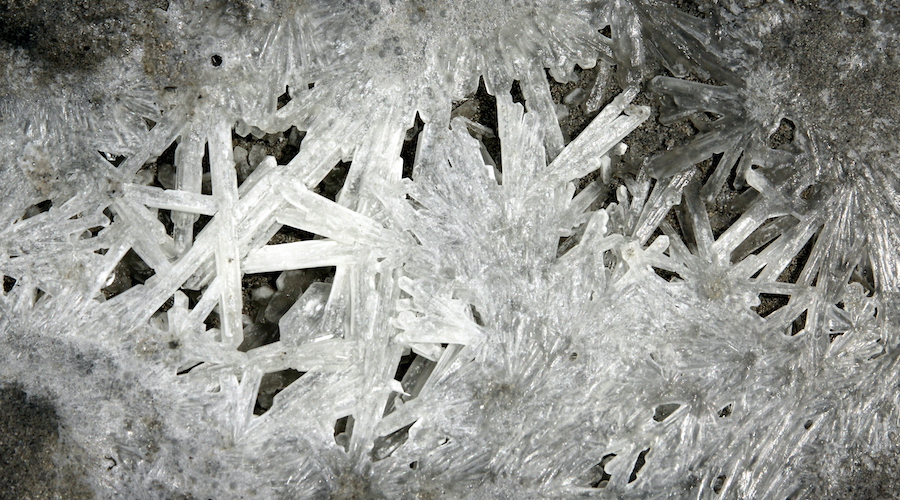 Novel type of graphene proposed for high-performance sodium batteries