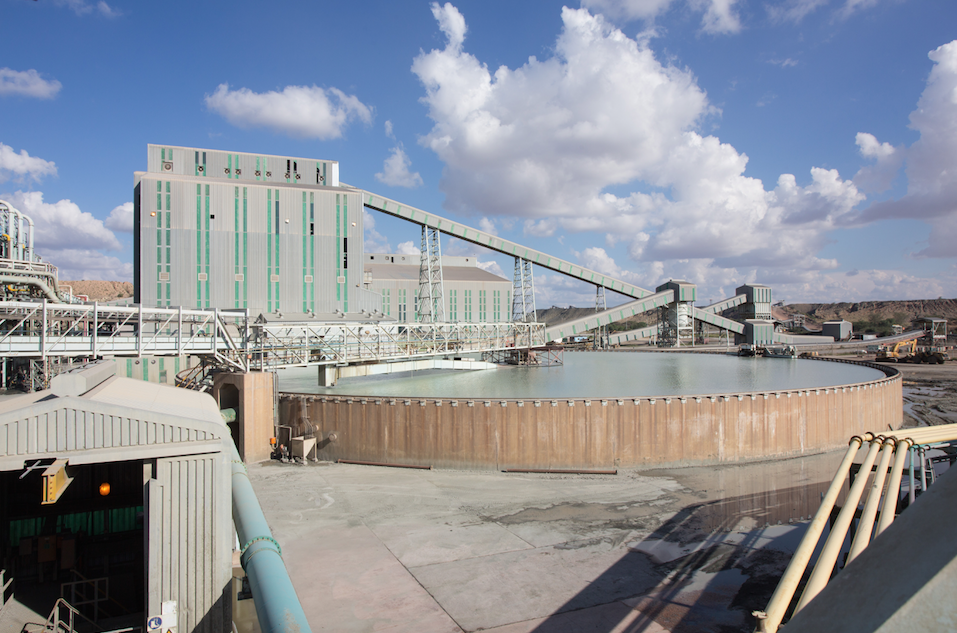 Jwaneng mine recrush plant wins Golden Plant Award