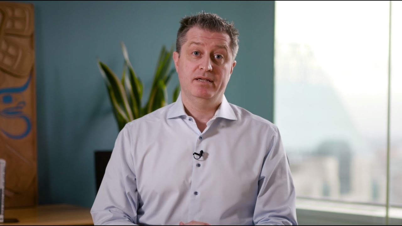 Suncor’s troubled mining unit gains new leader from LNG Canada