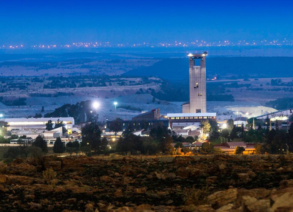 SA labour set to intensify Sibanye-Stillwater strike on exec ‘wage wallop’