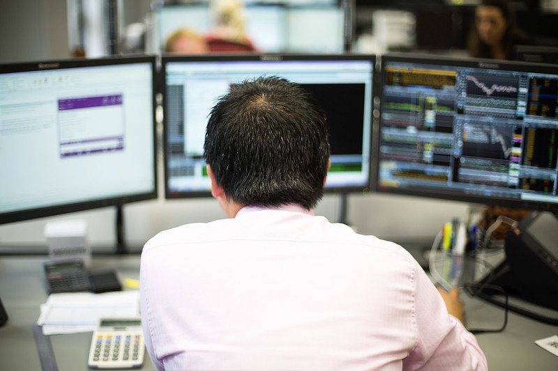 Metal traders leave Trafigura as falling prices hurt profits