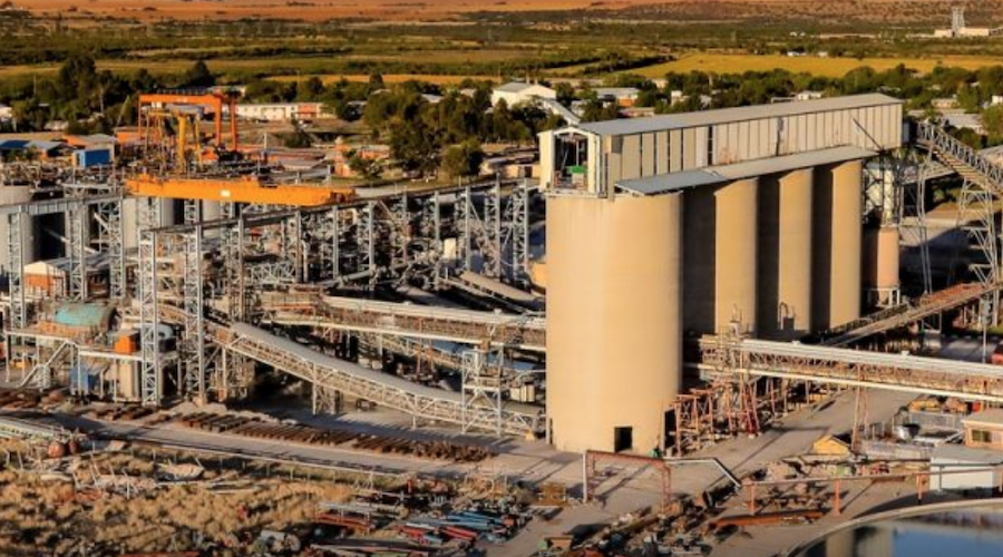 South African trade unions sign wage deal with Sibanye