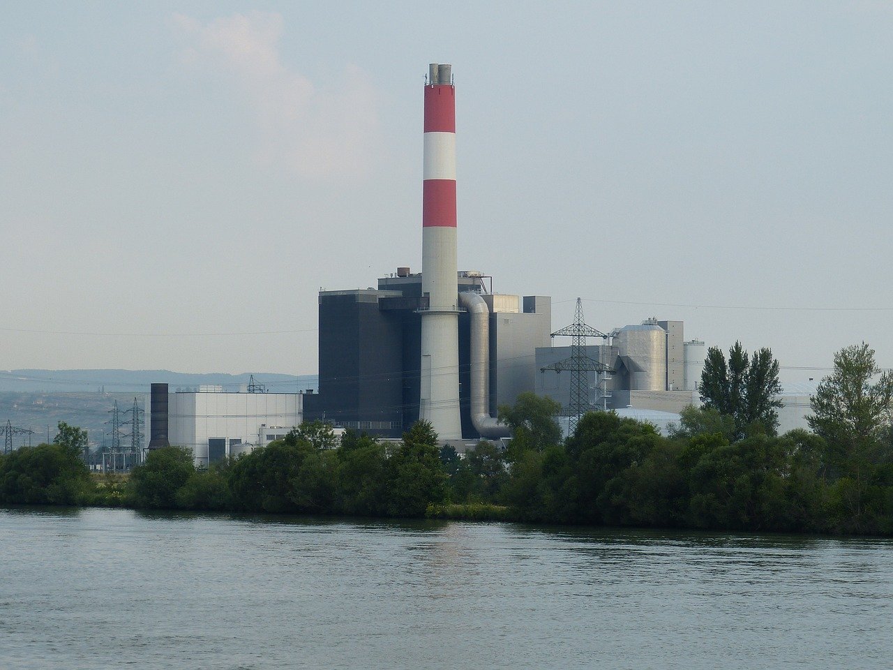 Austria returns to coal era in hedge against Russian power play