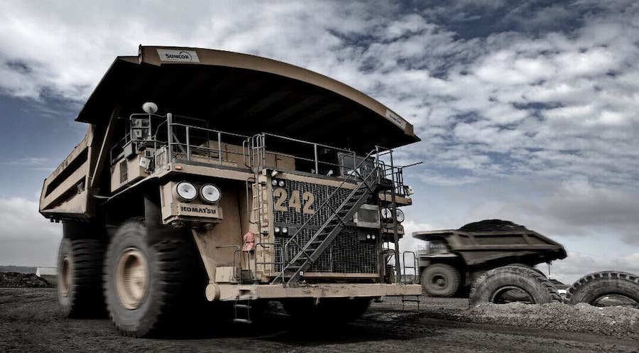 Suncor mulling options to replace supply from key oil sands mine