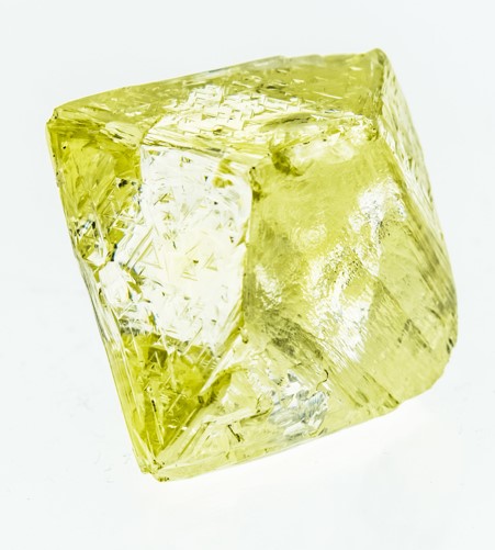 Mountain Province to sell coloured 151-ct diamond from Gahcho Kué