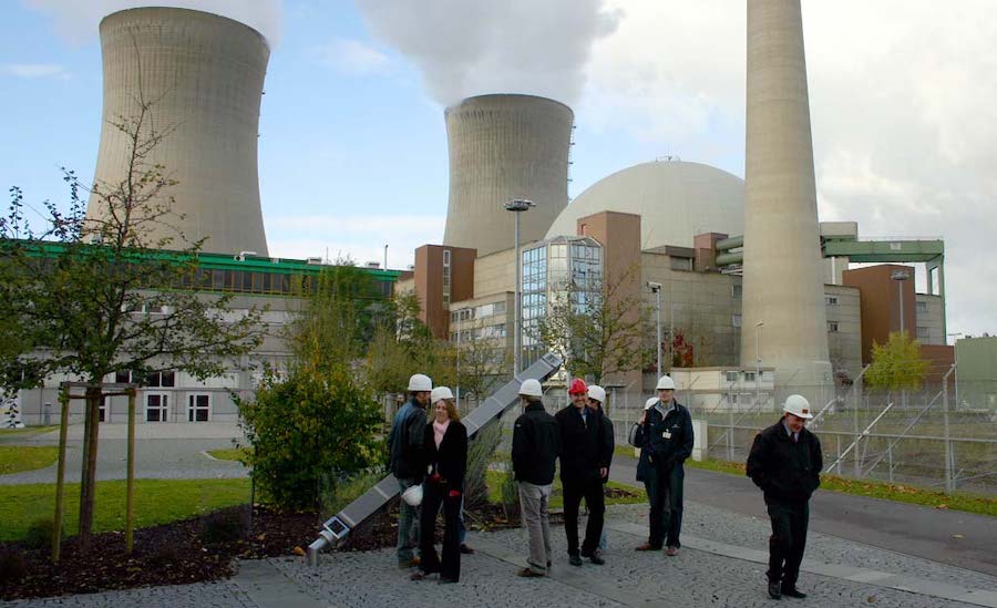 German Greens deny report on nuclear plant extensions