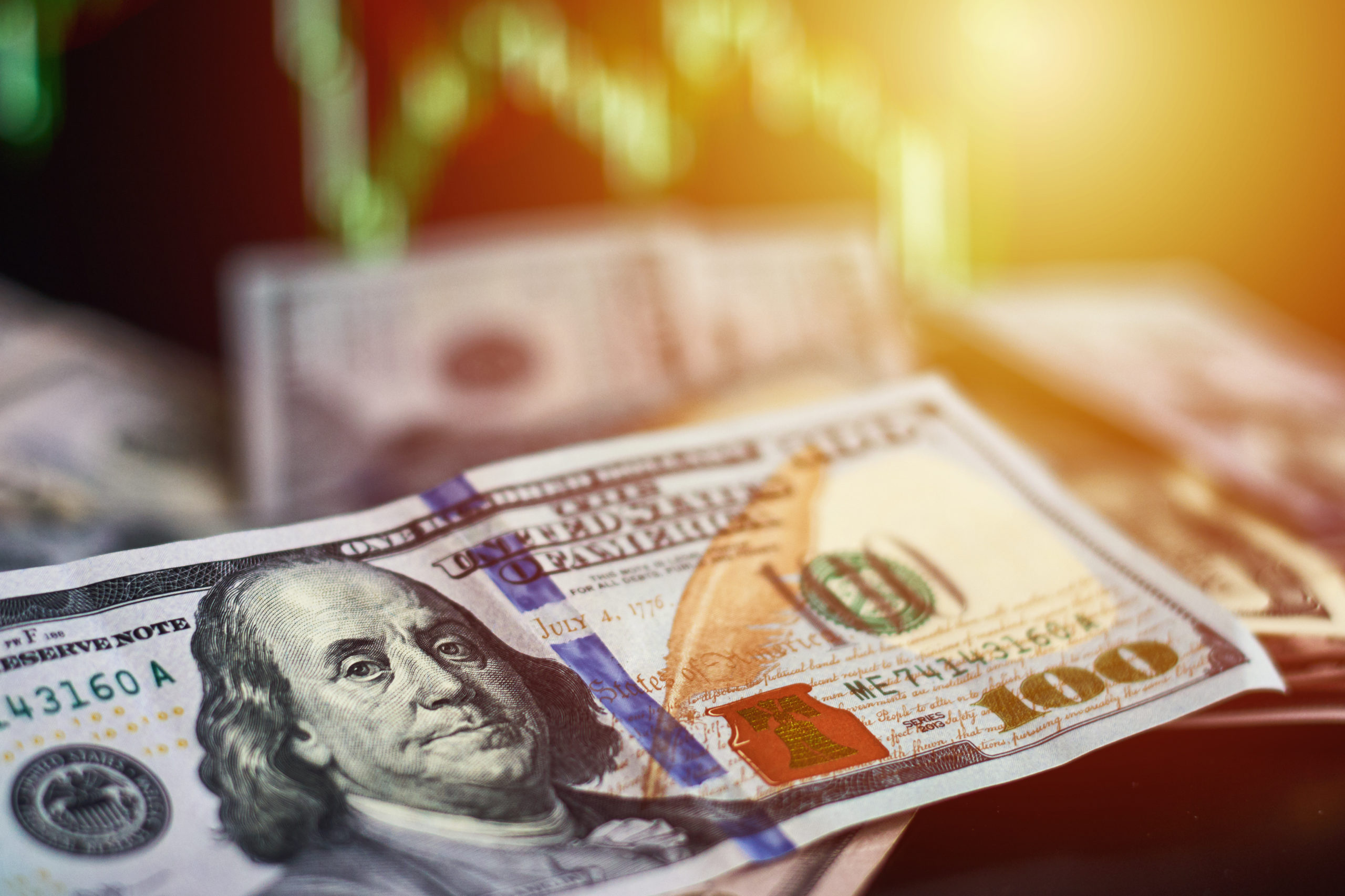 Gold continues to rise, fueled by bullish sentiment