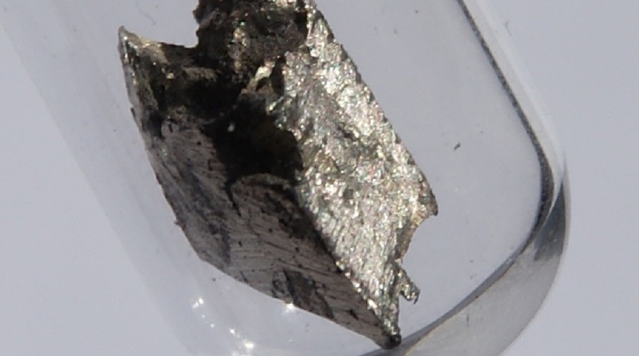 Scientists synthesize rare earth element key for biomedical research