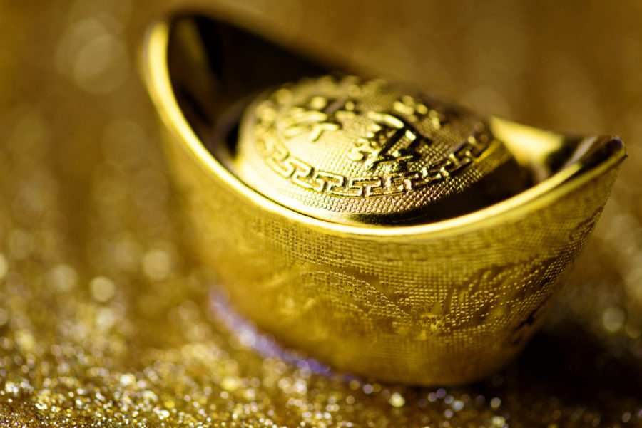 China gold prices plunge the most since 2020, curbing record premium
