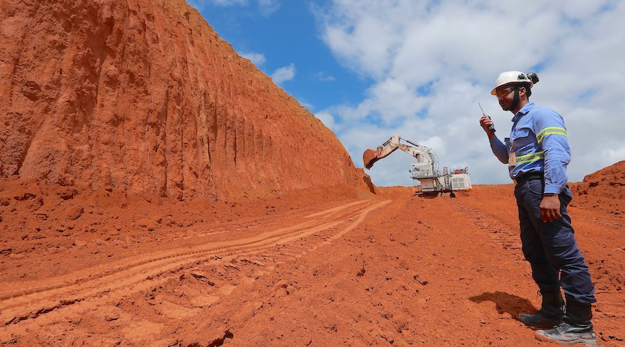 Glencore buys stakes in Norsk Hydro and Vale’s assets in Brazil