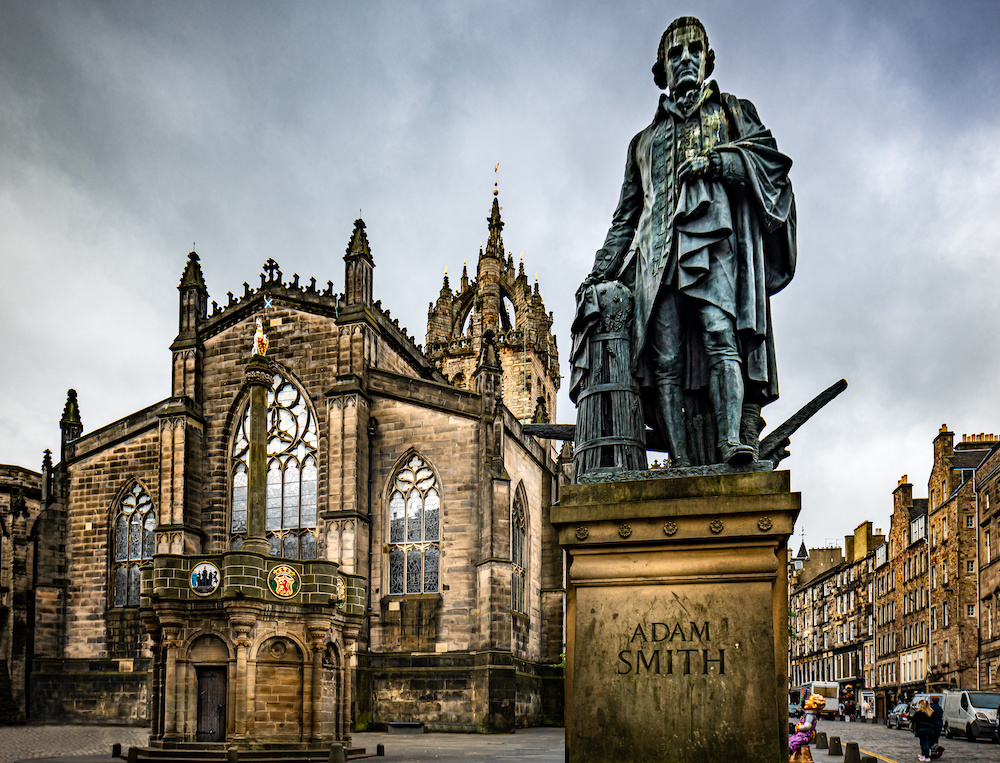 The view from England: Mining and the wealth of nations