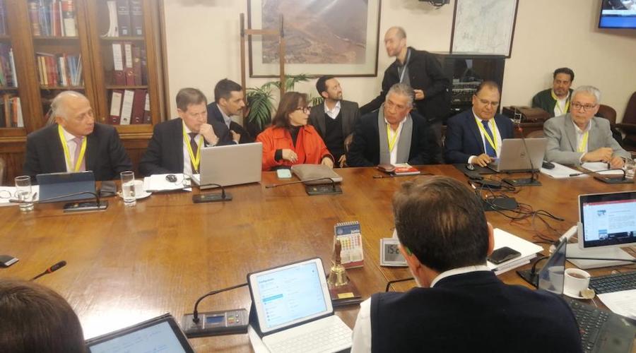 Jorge Riesco, president of Chile’s National Mining Association, meets with Congress’s Mining Commission