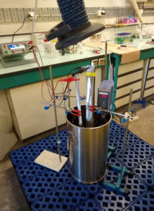 Mercury removal experiment using a 20-liter reactor.