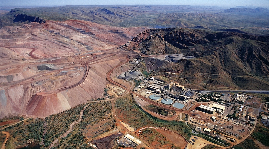 Researchers reveal missing clue to finding pink diamonds