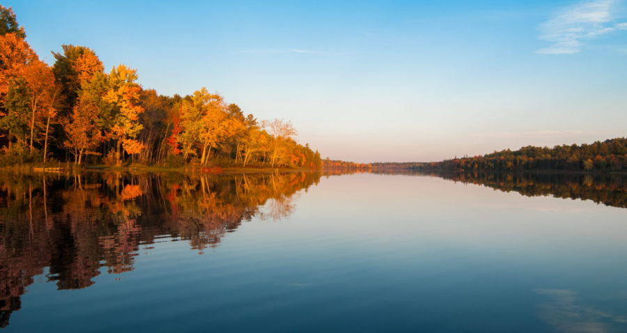 Rob McEwen invests in junior gold explorer McFarlane Lake
