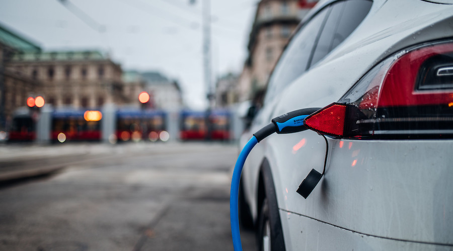 LIBs’ safer cousins, KIBs, under the microscope