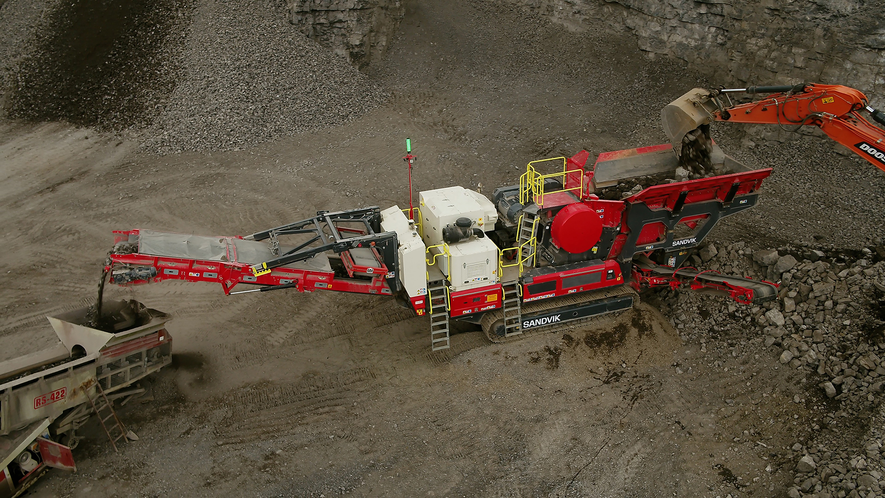 Sandvik Mobile Crushing and Screening launch fully electric heavy jaw crusher