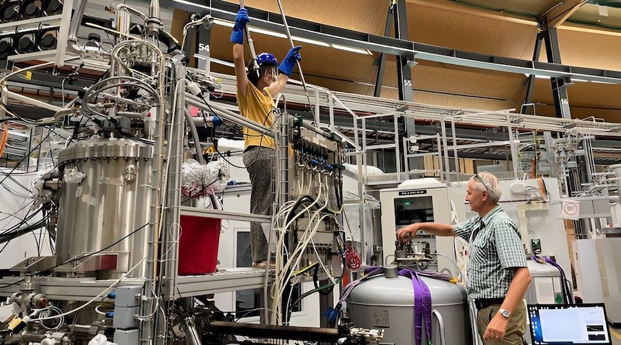 Manganese-doped material may be crucial in energy-efficient computing