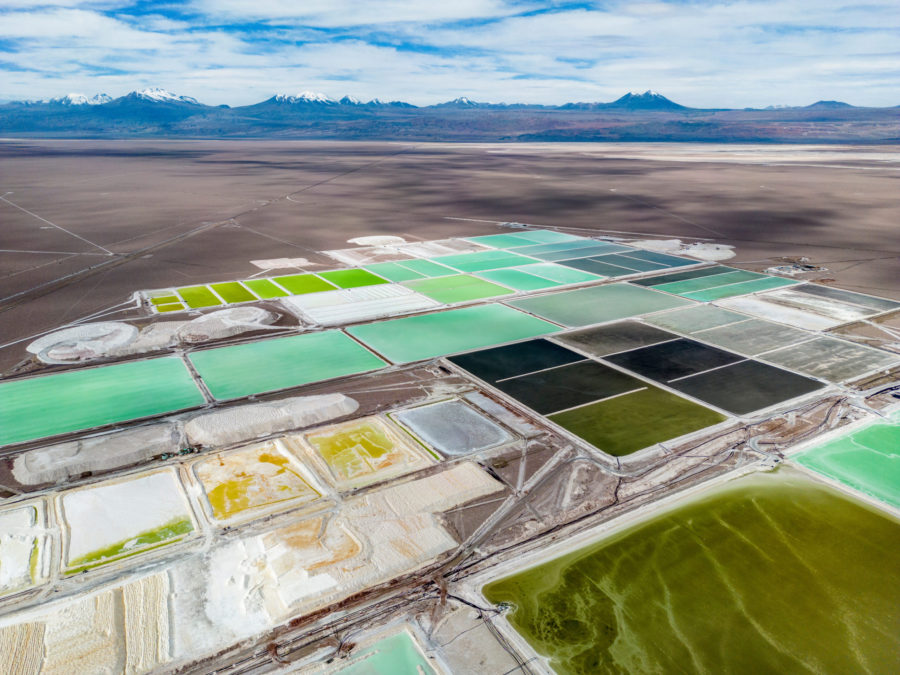 Lithium ends dire year with cautious mood during contract season