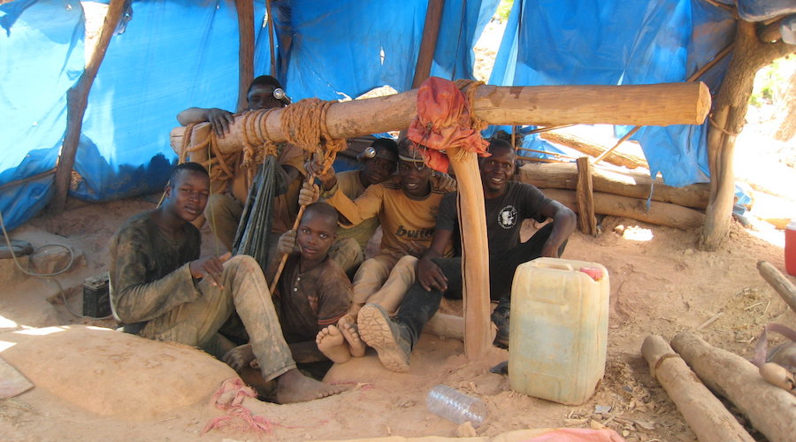 New approach aims to detoxify artisanal gold mining