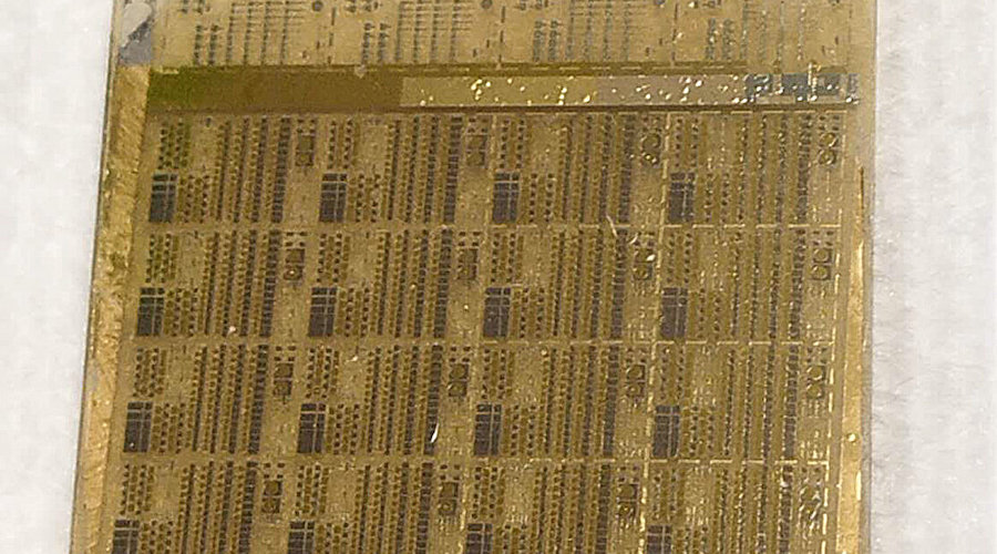 Cell phone data, satellite systems transistors get some bling