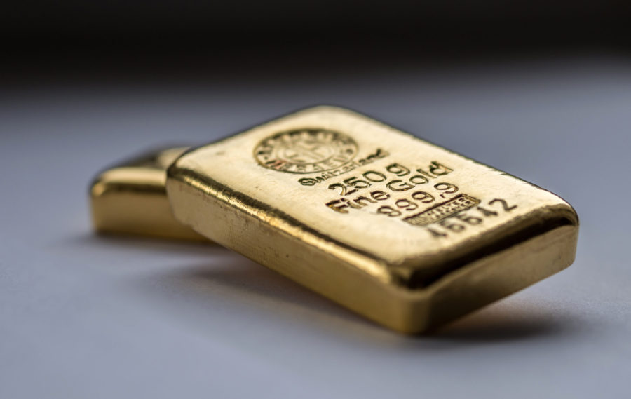 Gold price enters 2024 with sights set on record highs