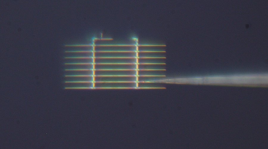Tiny diamond-tin-filled device could jumpstart work toward quantum internet