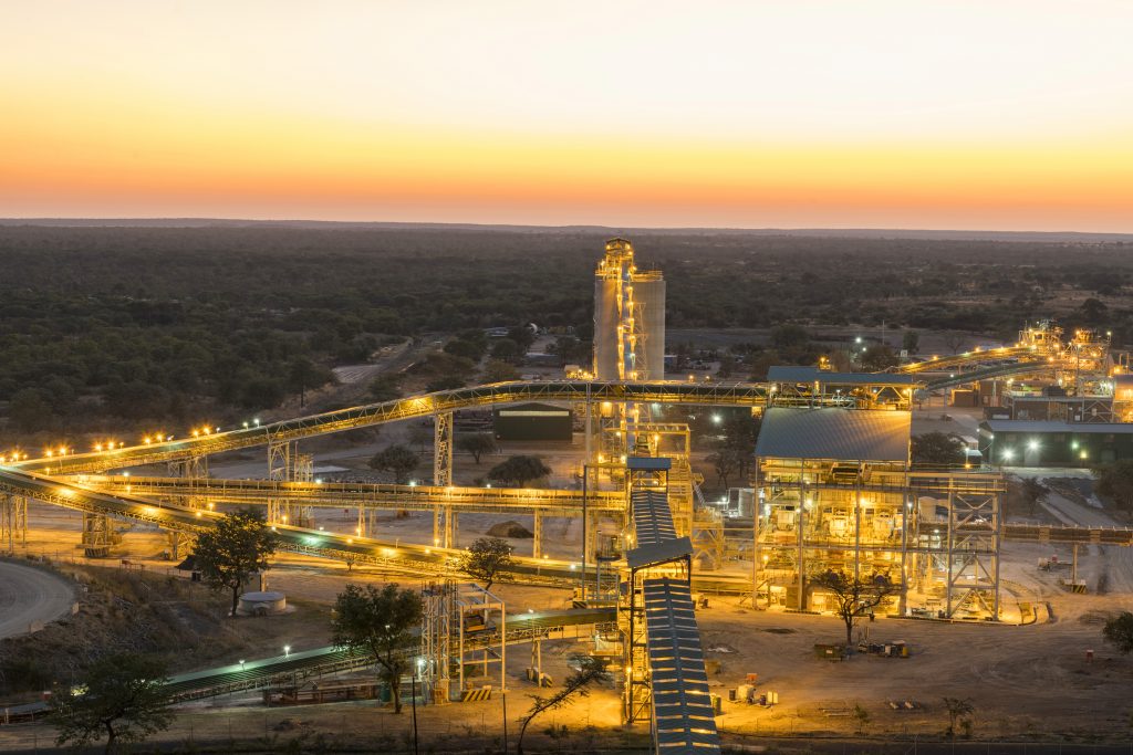 Zimplats to offer voluntary job cuts after platinum price rout