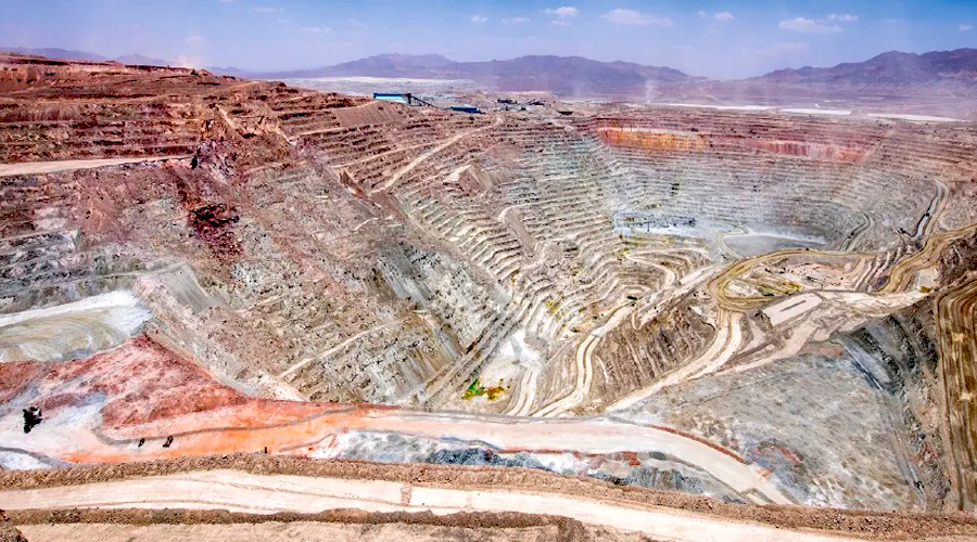 Anglo-Teck $53B merger may topple Escondida as copper leader