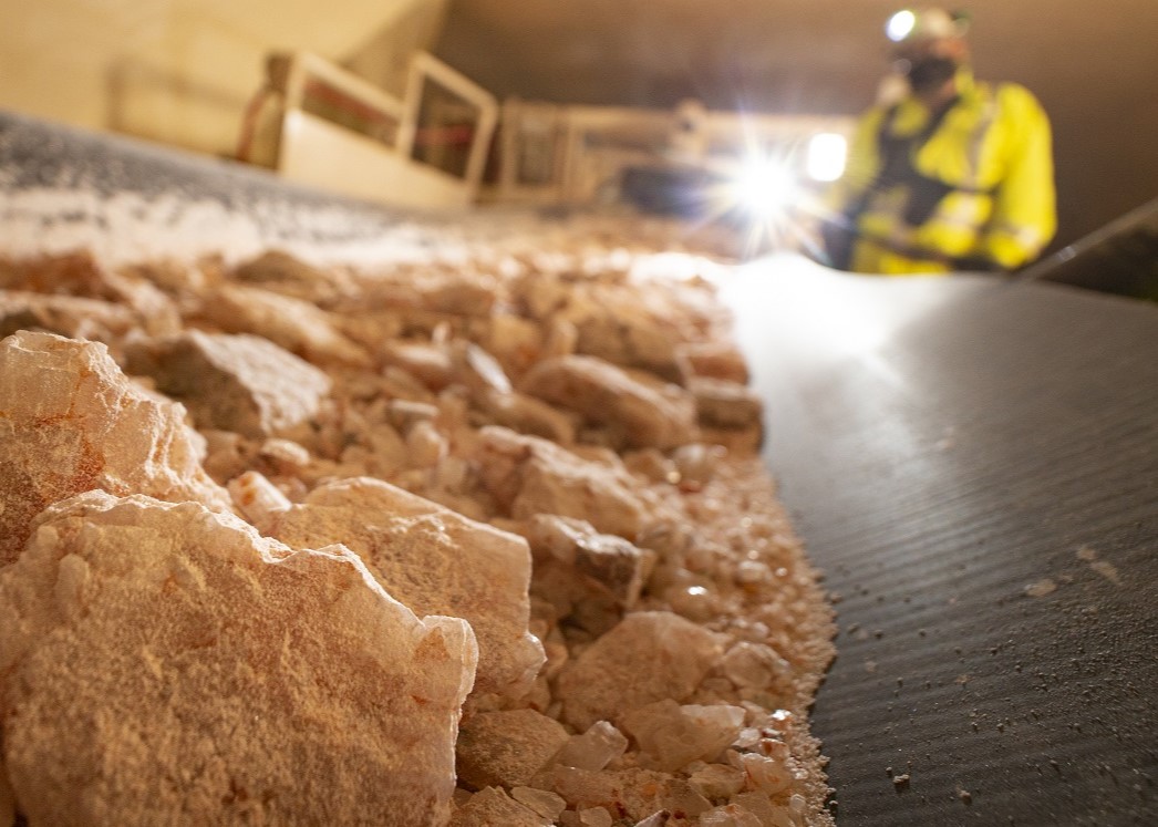 Mosaic falls 13% as fertilizer shipments drop on US tariffs