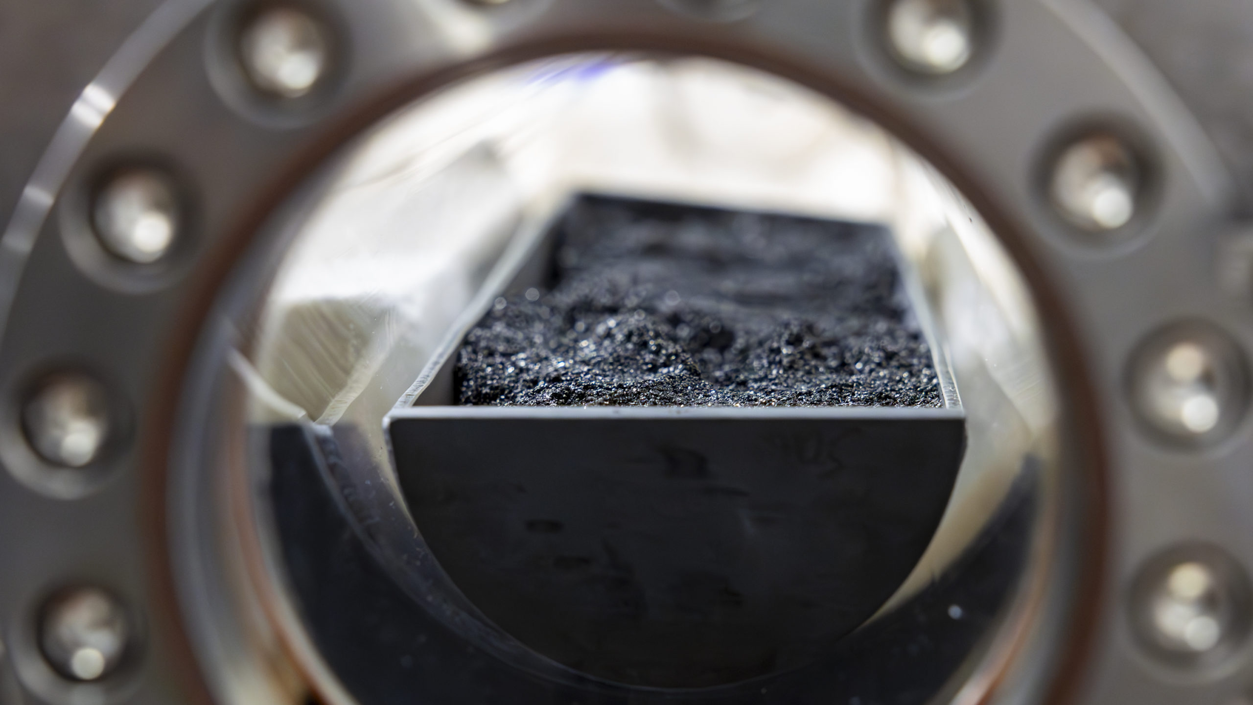 Oak Ridge National Laboratory tests new methods of turning coal into graphite