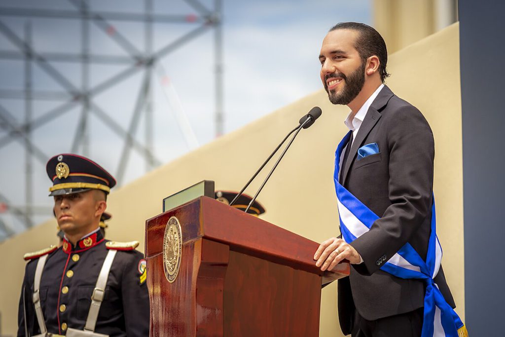 El Salvador lawmakers overturn mining ban in win for Bukele