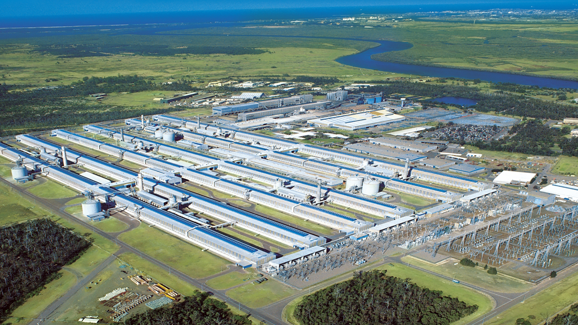 Rio Tinto in bailout talks for Australian aluminum smelter, AFR reports