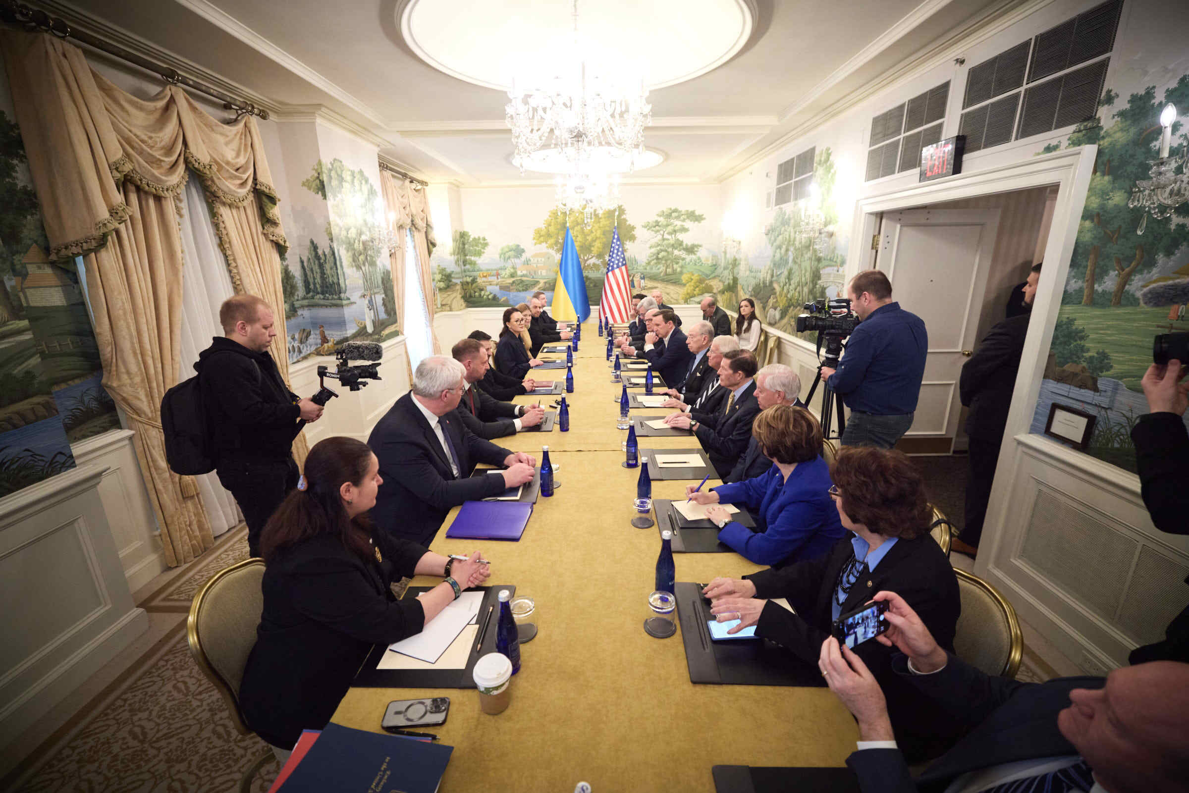 Ukraine PM orders sweeping audit of mining licences