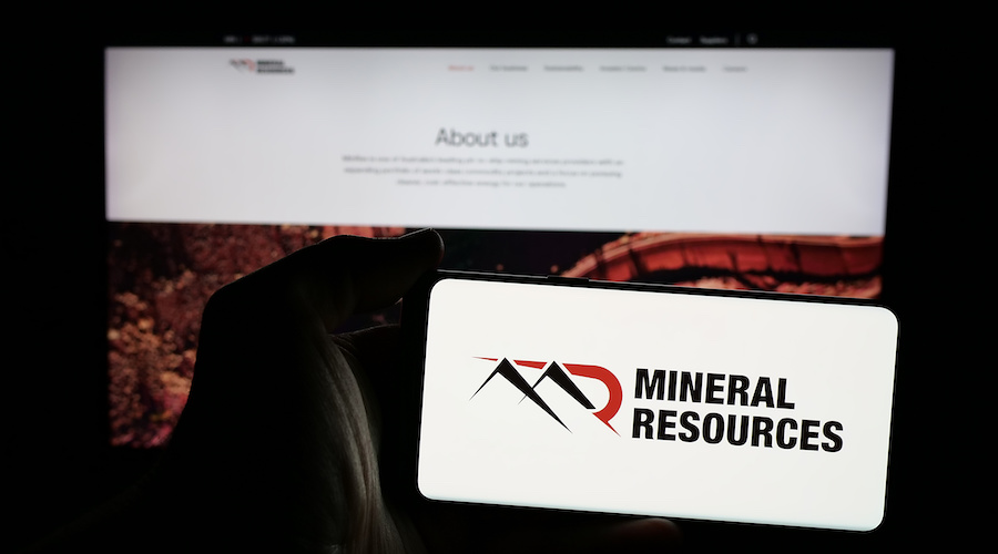 MinRes board rocked as two governance directors resign
