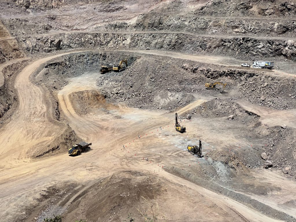 Calibre shares pop on series of Panteon VTEM Corridor discoveries