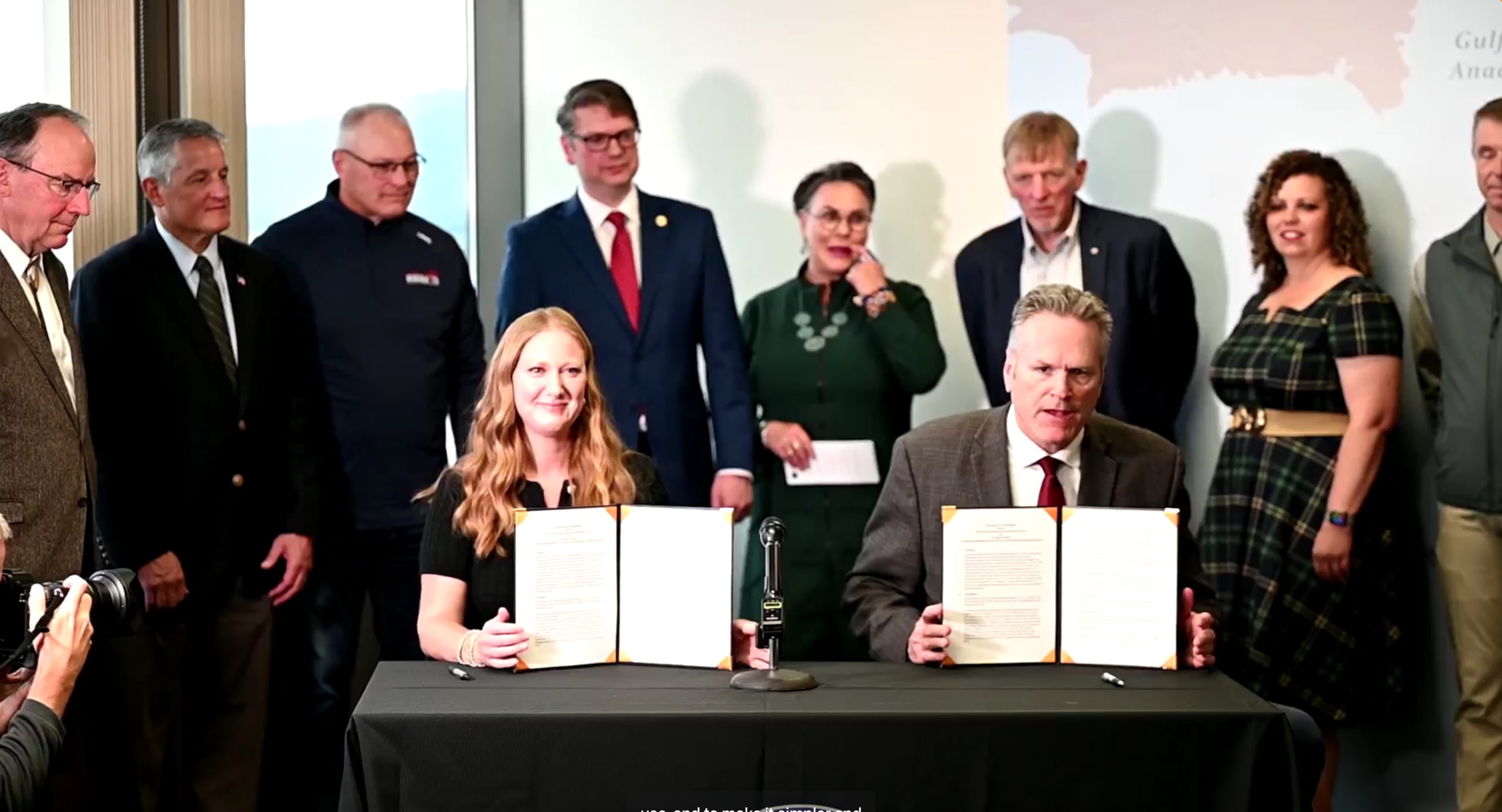 Alaska fast tracks permits with new fed deal